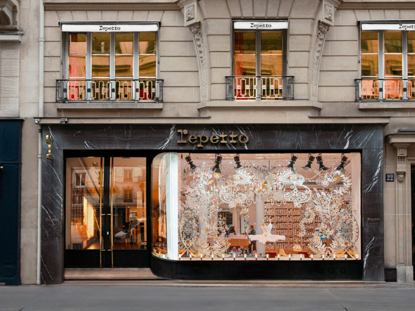 Flagshipstore van Repetto in Le Marais, Parijs – stijlvolle ballerina’s en Franse elegantie