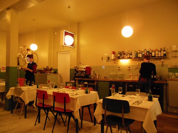 cafe-modern-amsterdam-restaurant-amsterdam-noord