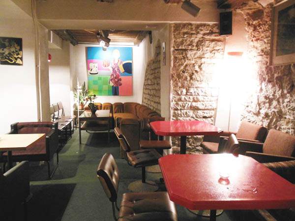 must-puudel-tallinn