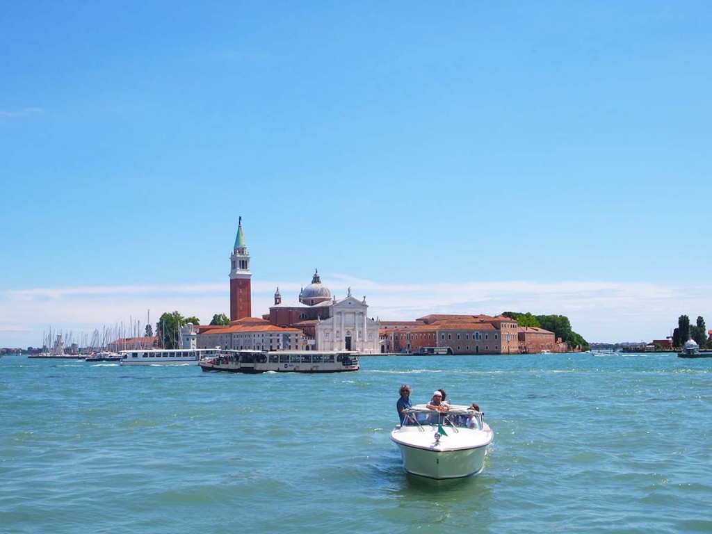 Venetie City Guide
