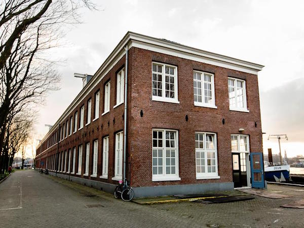 scheepskameel amsterdam 600x450