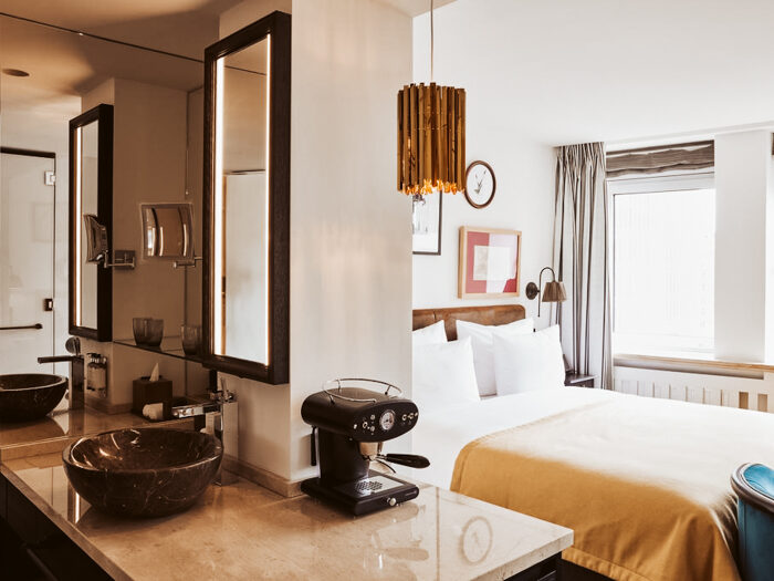 sir Nikolai Hotel