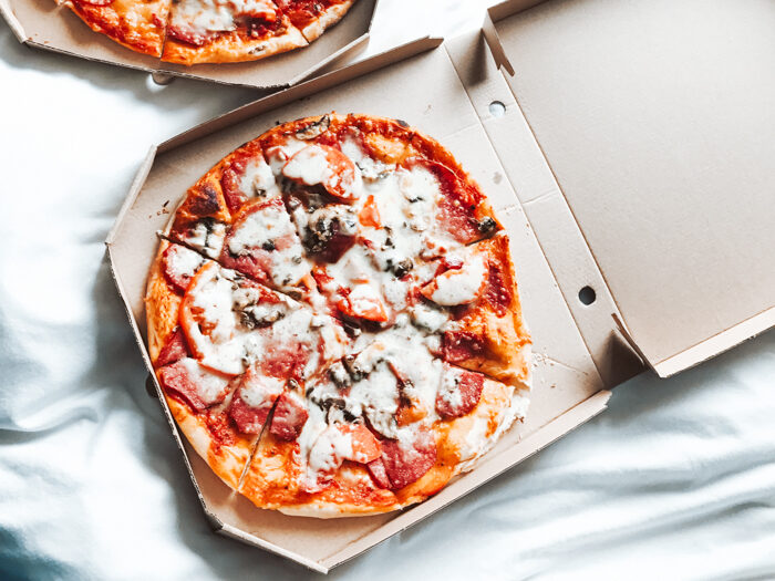 beste pizza thuisbezorgd amsterdam