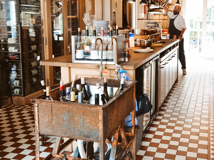 wijncafe worst amsterdam wordt Eten & drinken Nederland, Amsterdam, 31 december 2024, door Maartje Restaurant Boon & De Koot