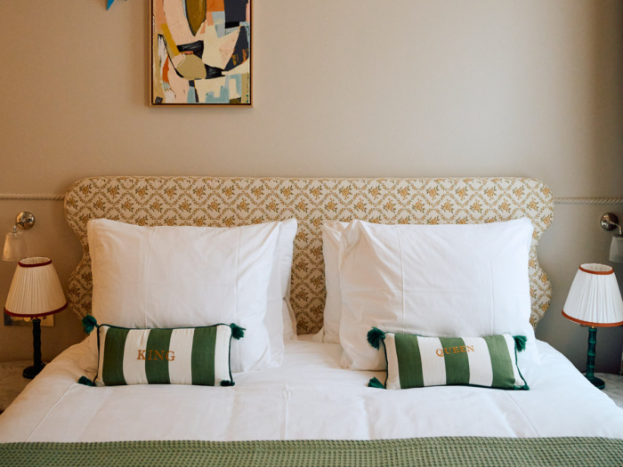 hotelkamer Hotel flores in Zwolle met design en branding bedacht door Anna + Nina